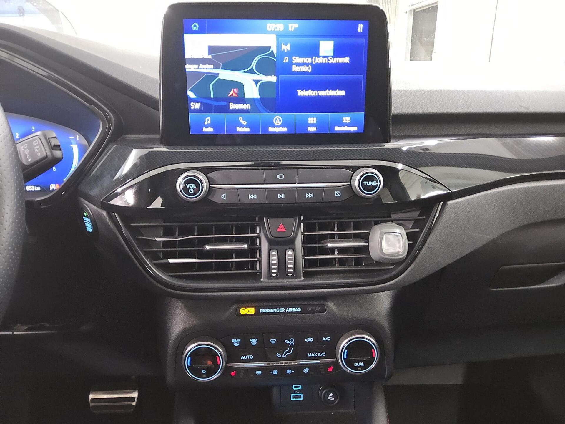 Ford Kuga 2.0 EB ST-Line X Navi LED RfK Pano AHK PDC 7