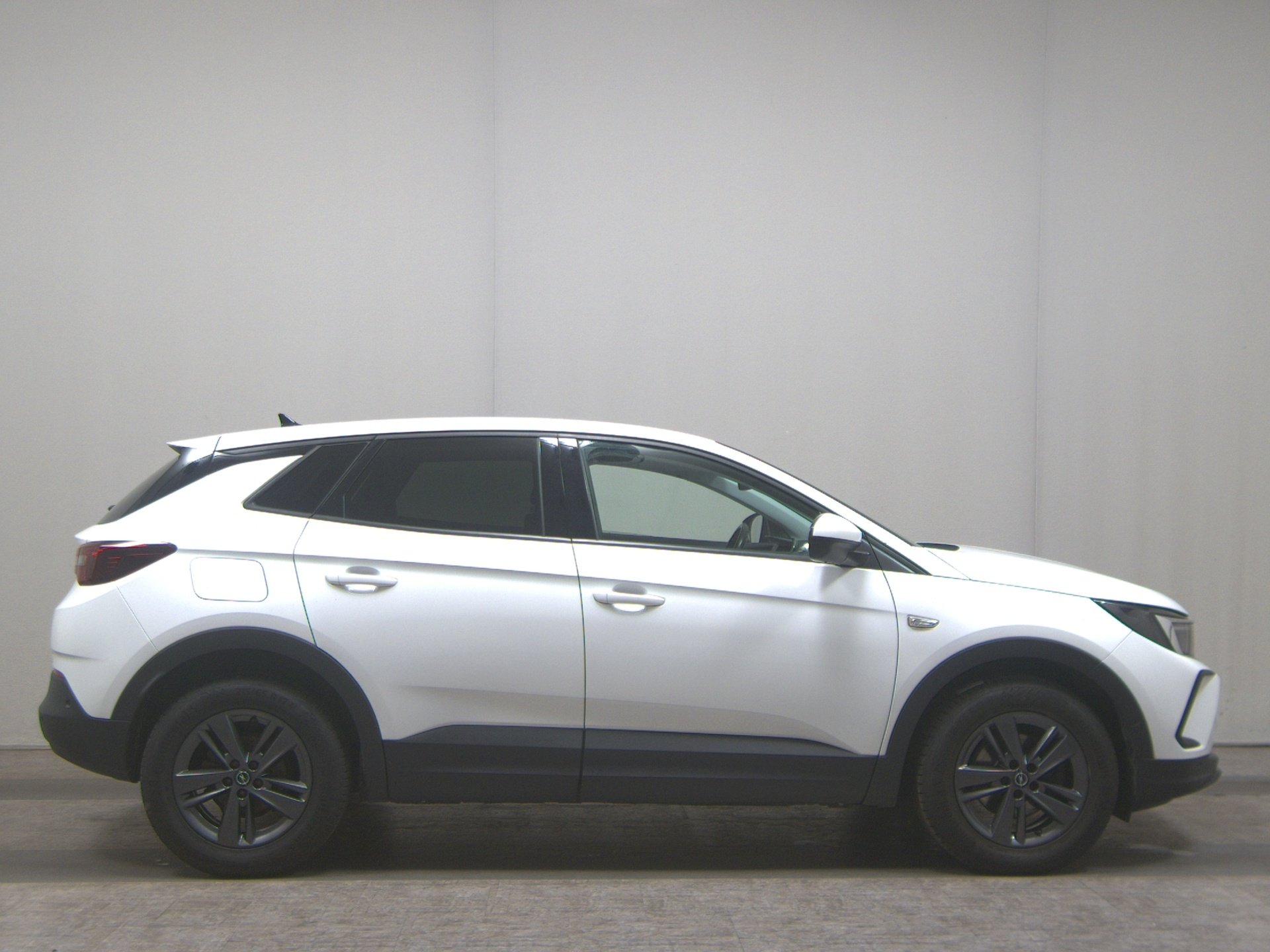 Opel Grandland X 1.5 D Business Ed. Navi LED DigiTacho AHK RFK