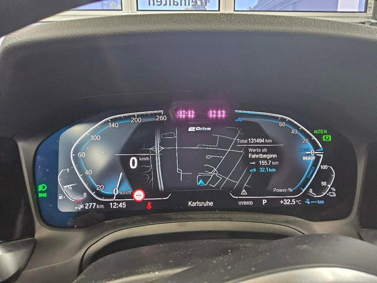 BMW 330e Touring Sport-Line Navi LED LC-Pro Harman Shadow 8