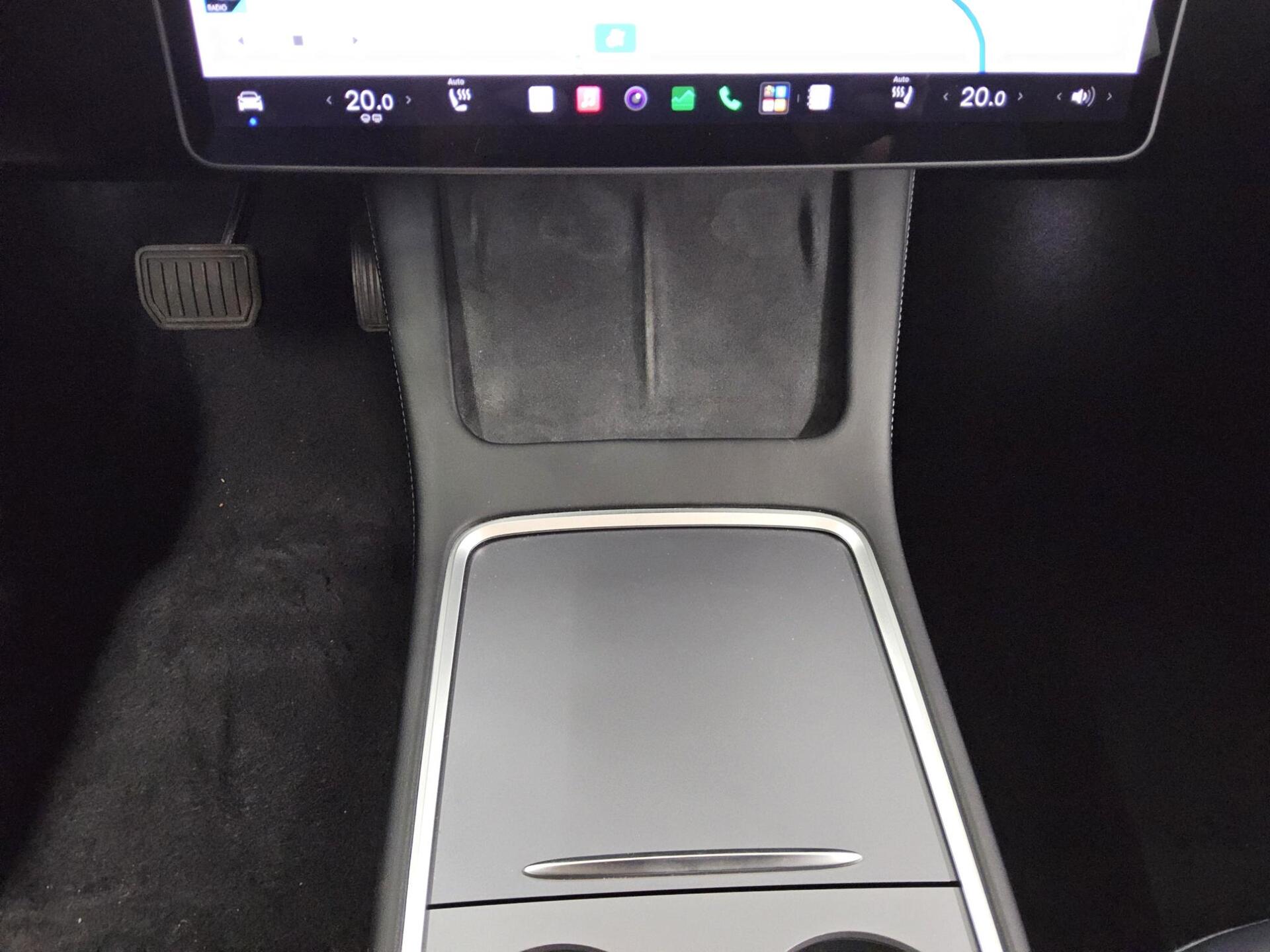 Tesla Model 3 Navi LED Pano Leder RFK 6