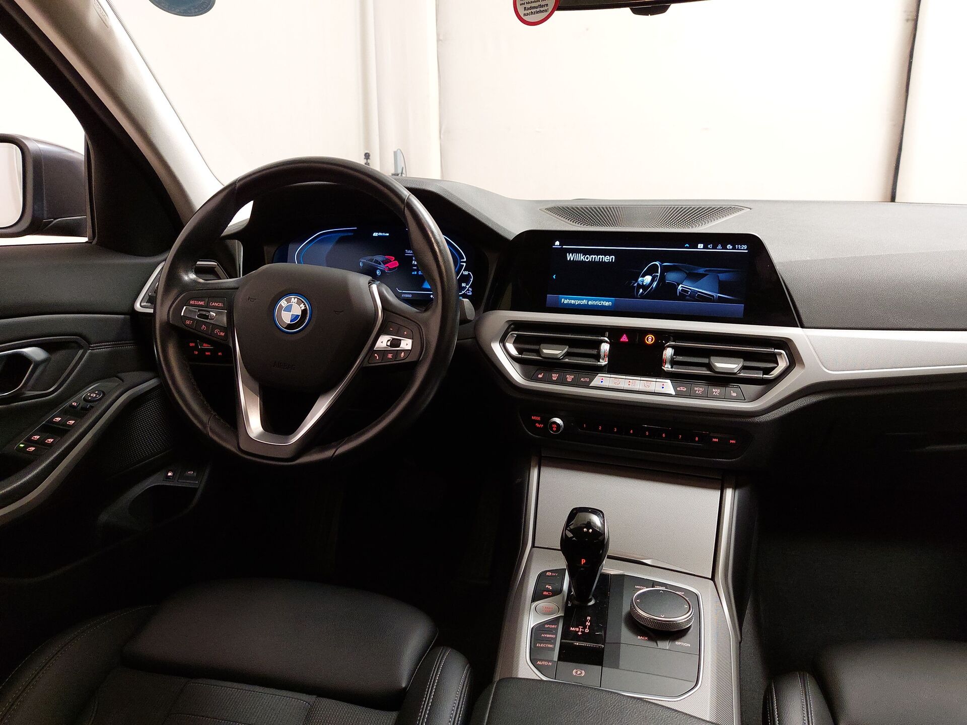 BMW 320 Advantage T-Leder Navi LED LC Pro 16
