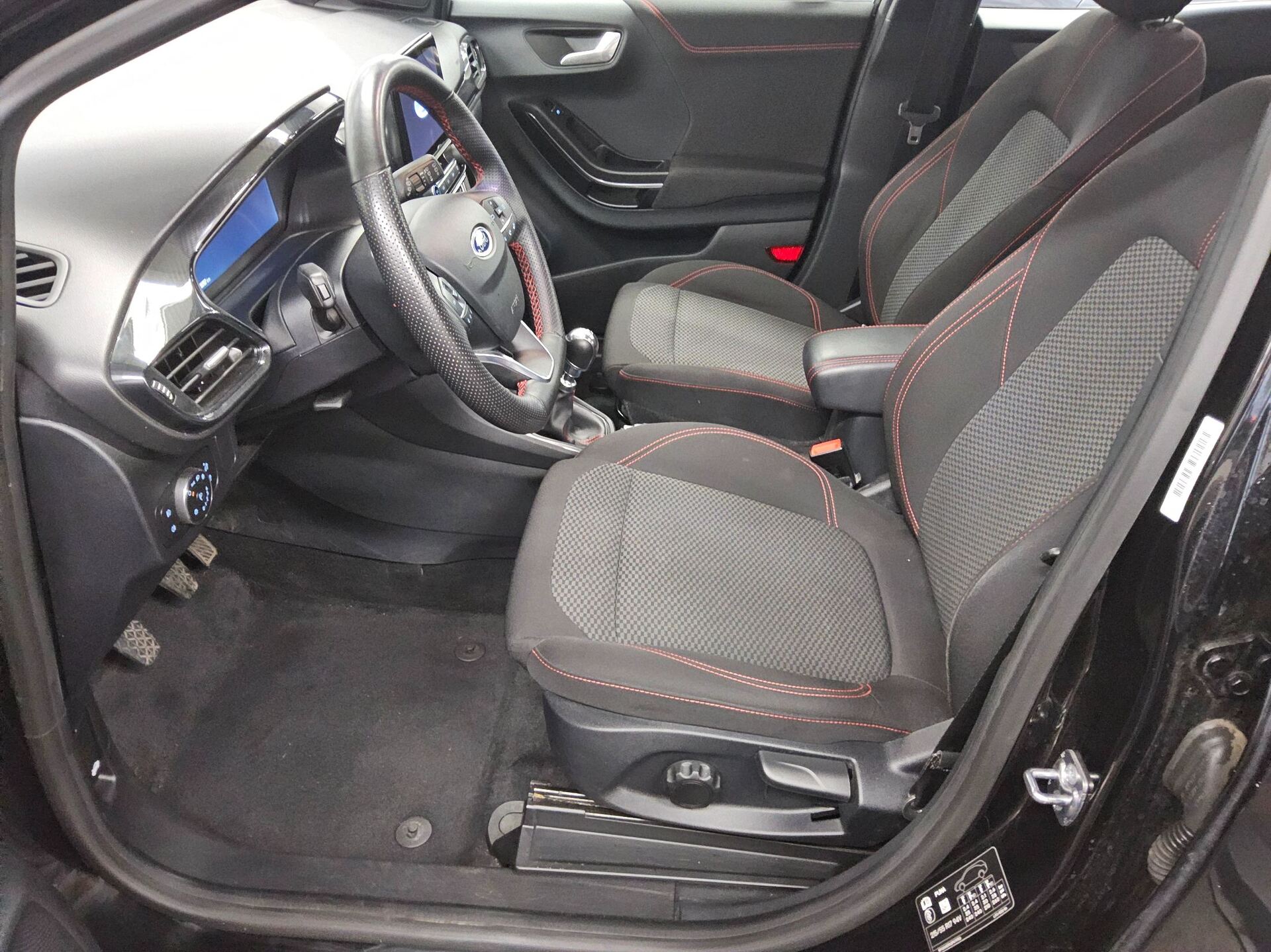Ford Puma 1.0 EB ST-Line Navi LED DigiTacho PDC SHZ 9
