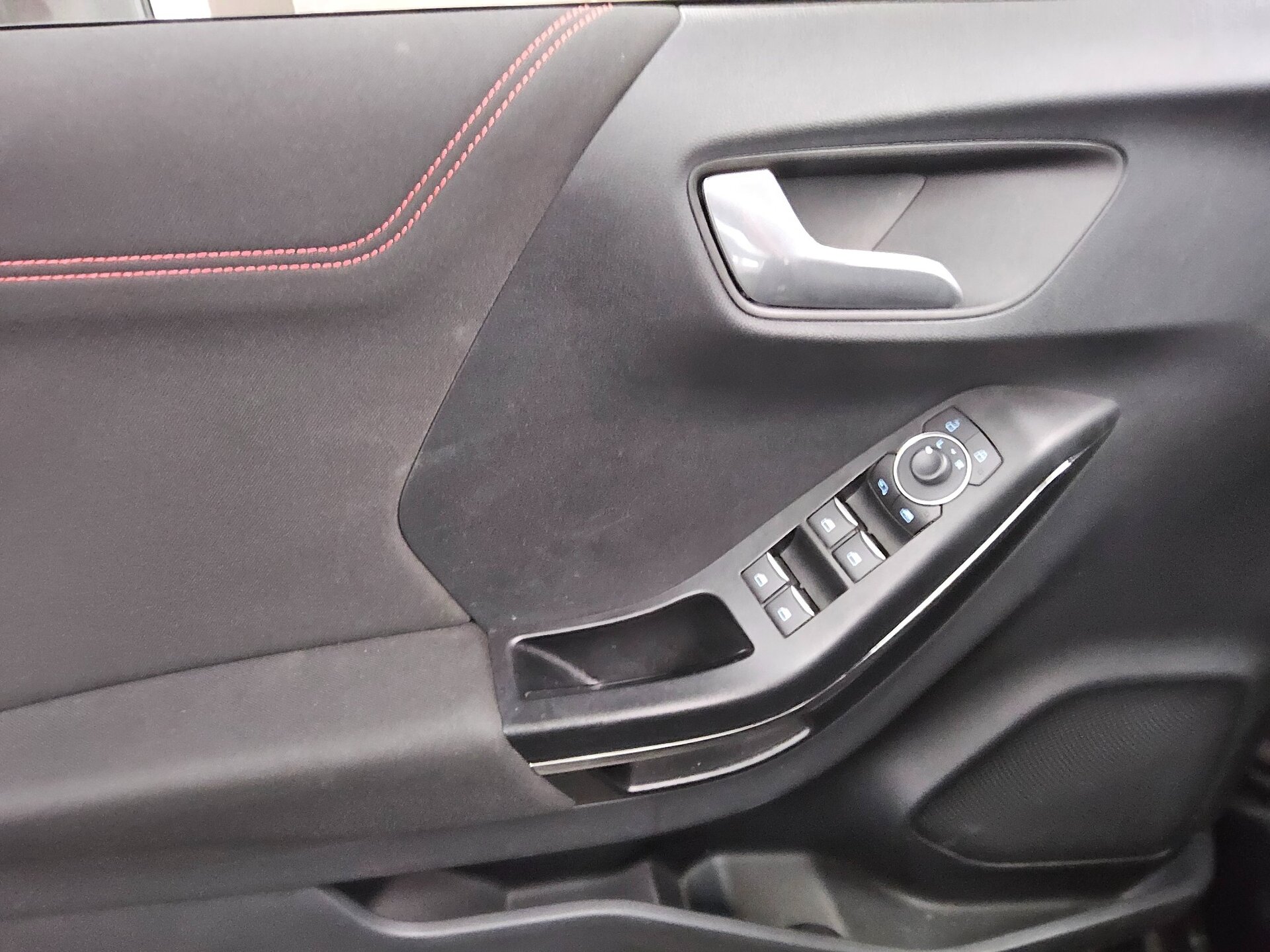 Ford Puma 1.0 EB ST-Line Navi LED DigiTacho PDC SHZ 10