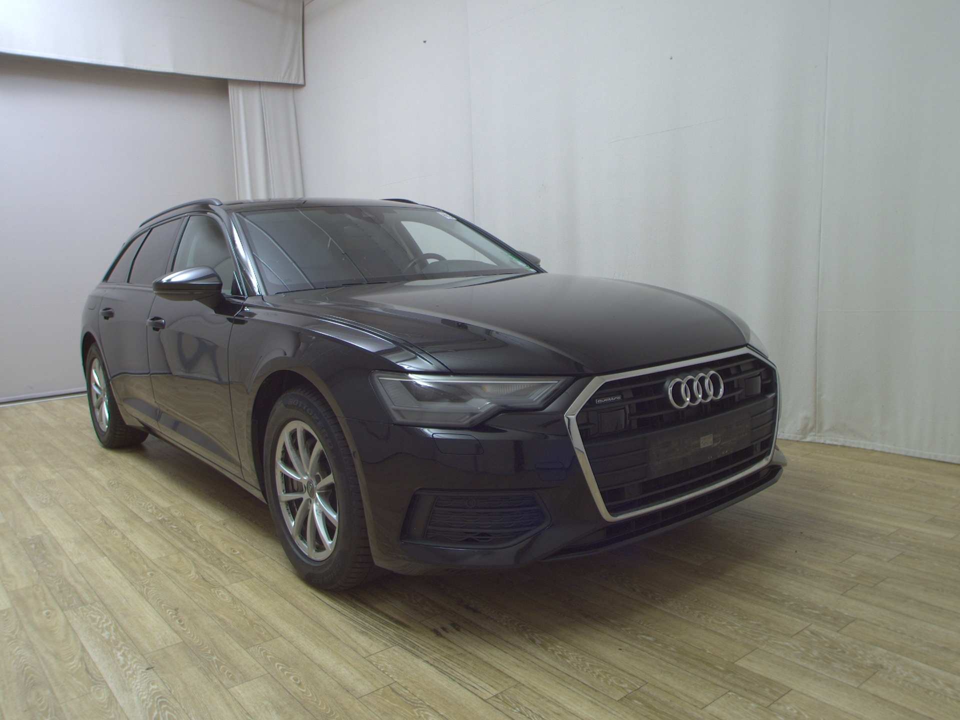 Audi A6 Avant 40 TDI Qu. Navi LED Leder Shz el.Heck AHK PDC 3