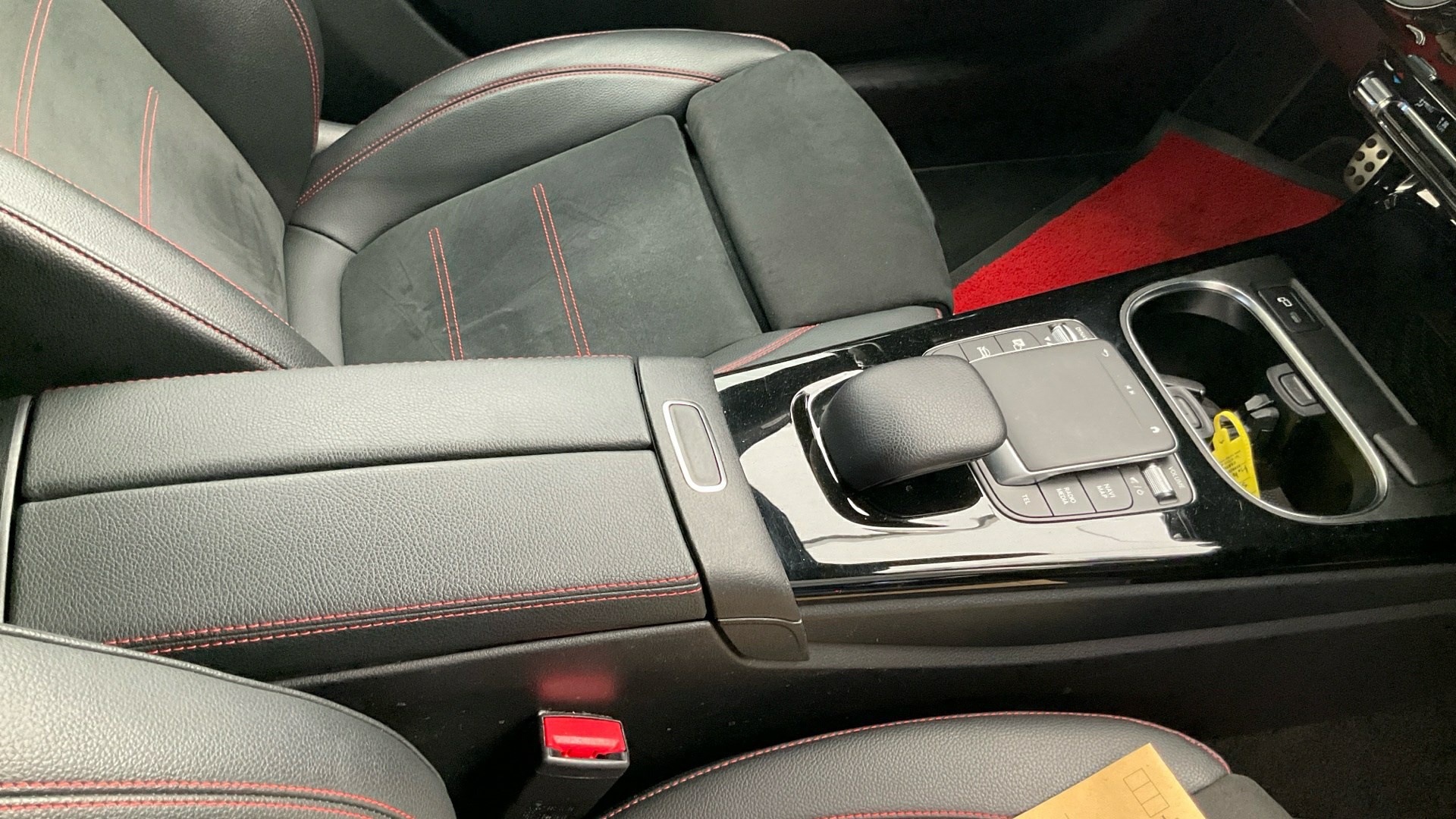 Mercedes-Benz A 250 e AMG-Line T-Leder Navi LED Shz 7
