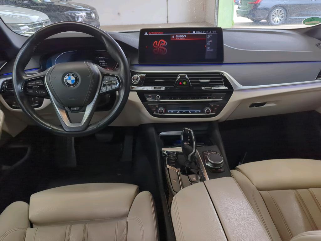 BMW 520dA Touring LEDER NAVI LED+ PANO SHZ 5