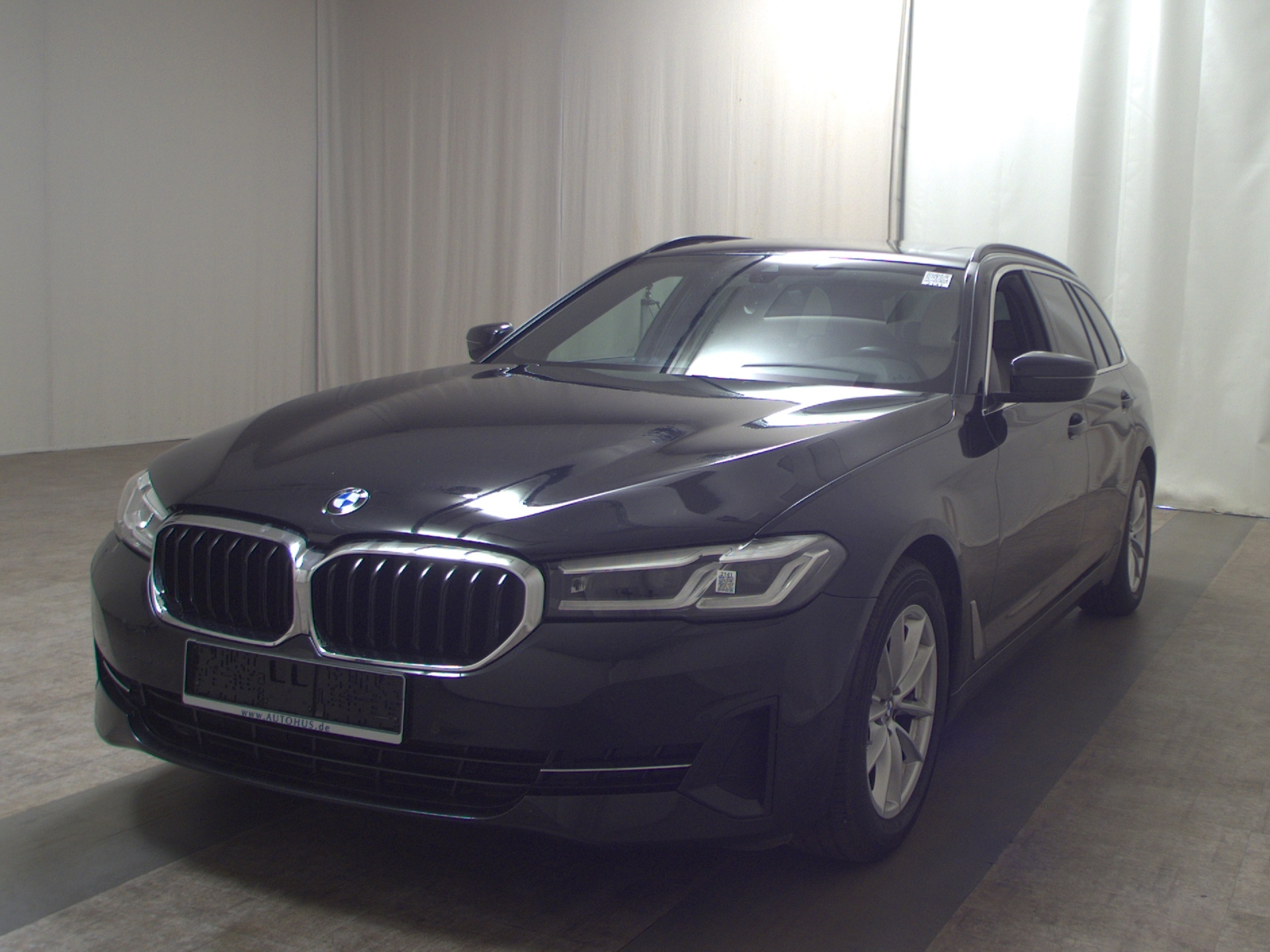 BMW 520d Touring Leder Navi LC Pro H-K Pano LED+ 2
