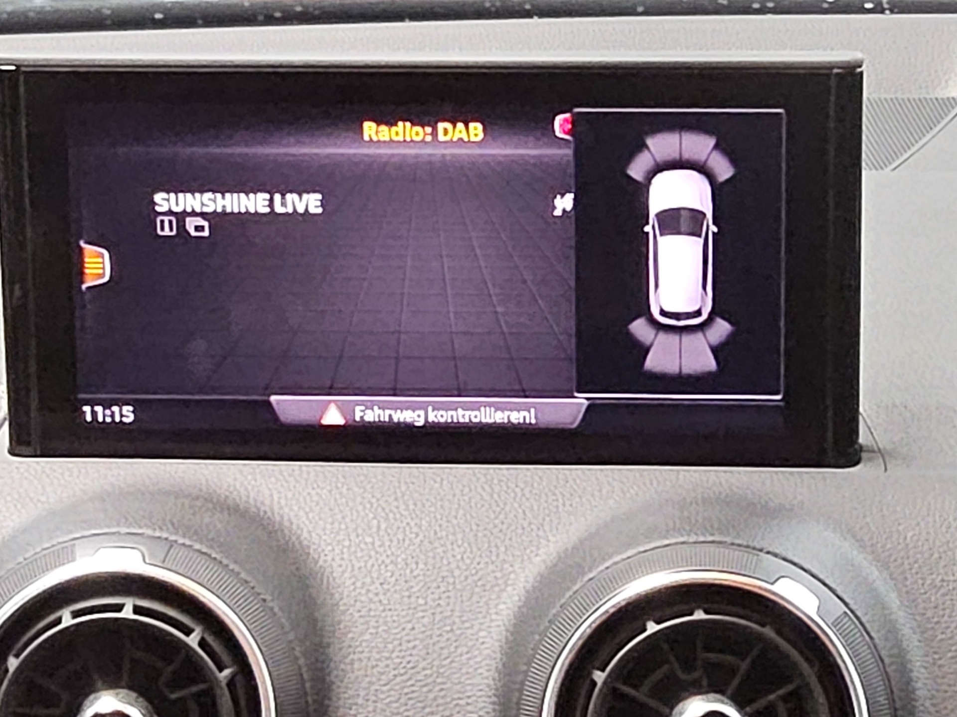 Audi Q2 35 TDI advanced AHK Rückfahrkamera ACC SHZ 7