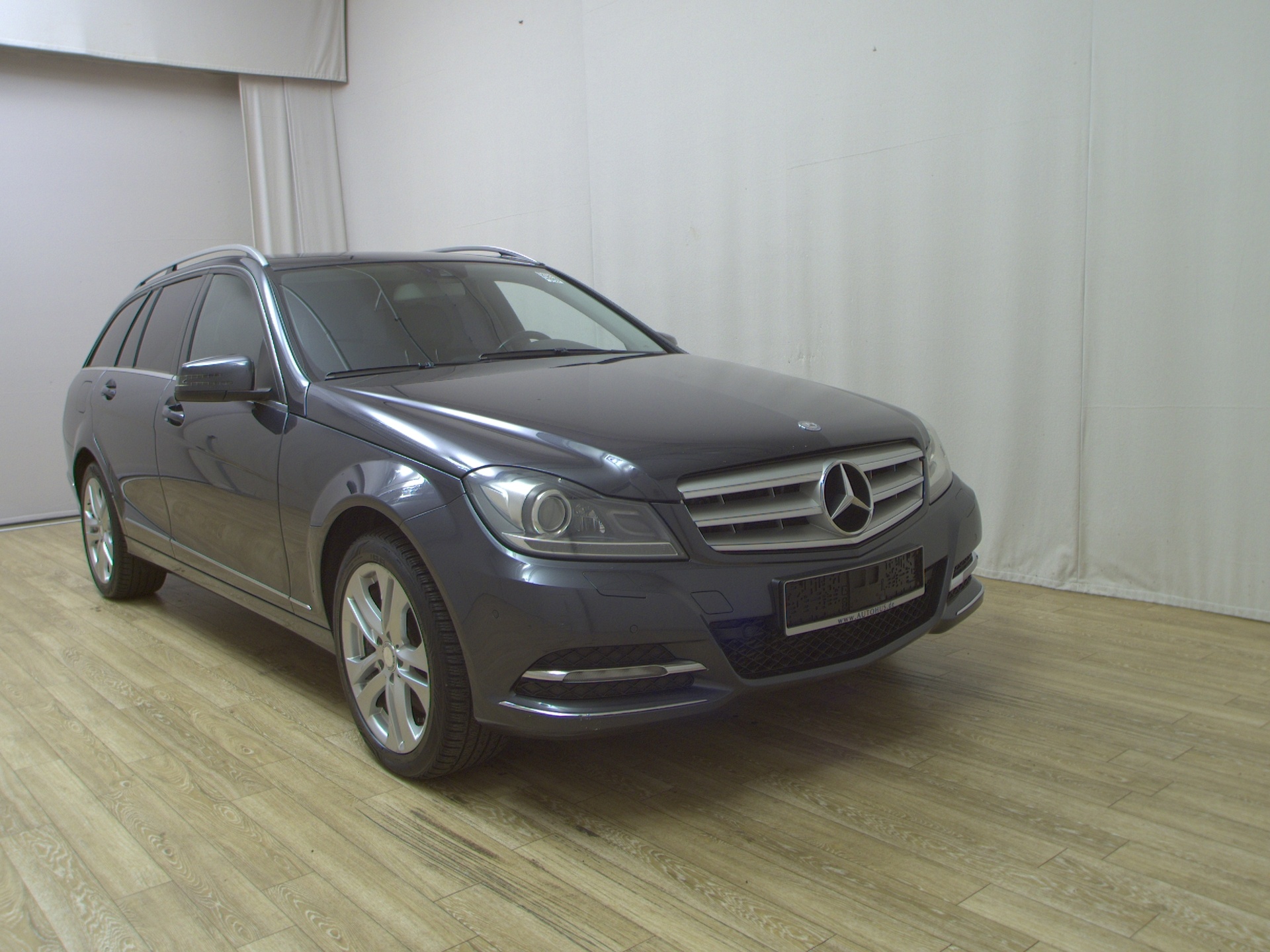Mercedes-Benz C 350 T CDI Avantgarde Navi Xenon HU 04/27 3
