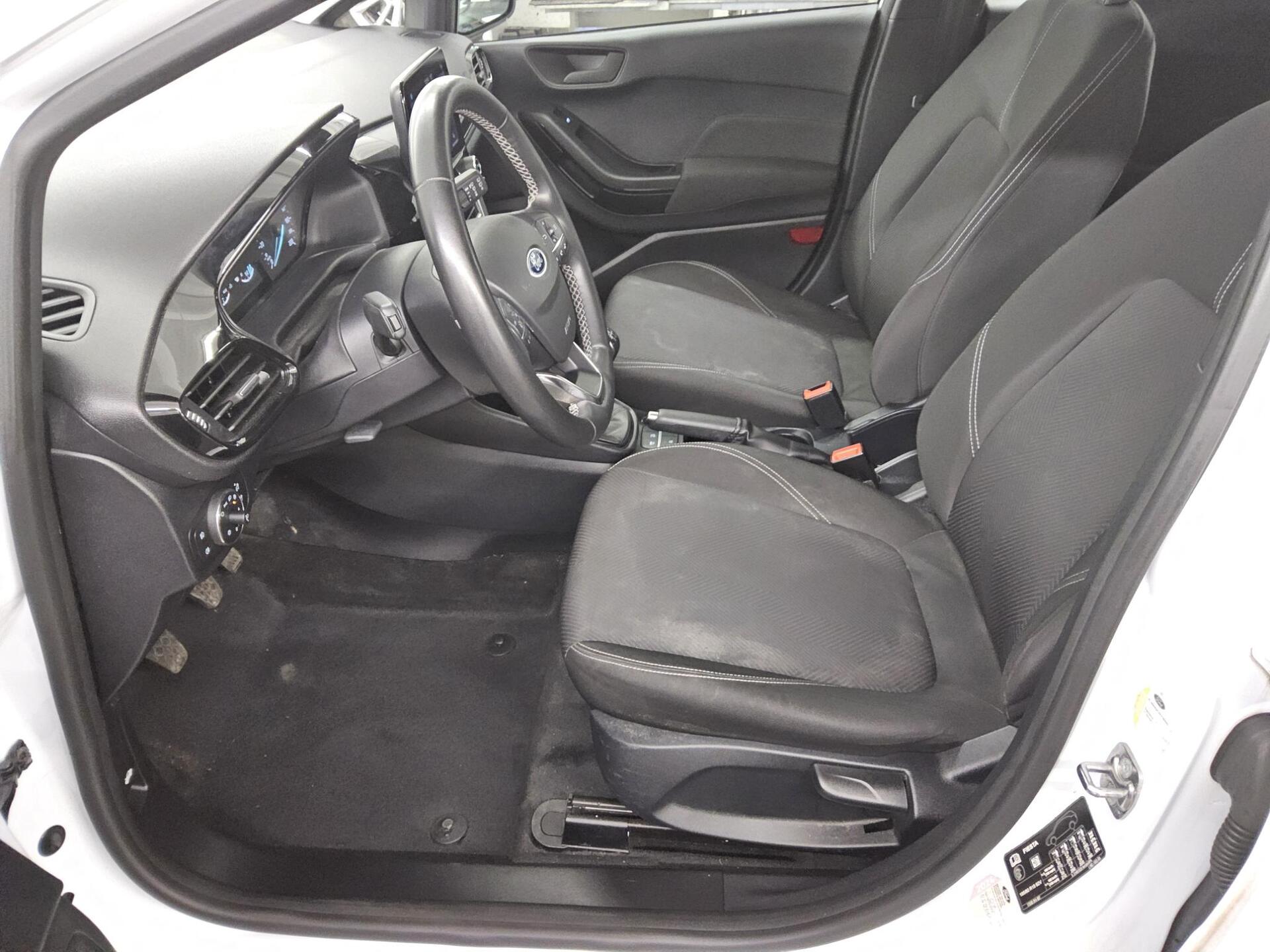 Ford Fiesta 1.1 Cool&Connect DAB LED Shz Parkass. 8