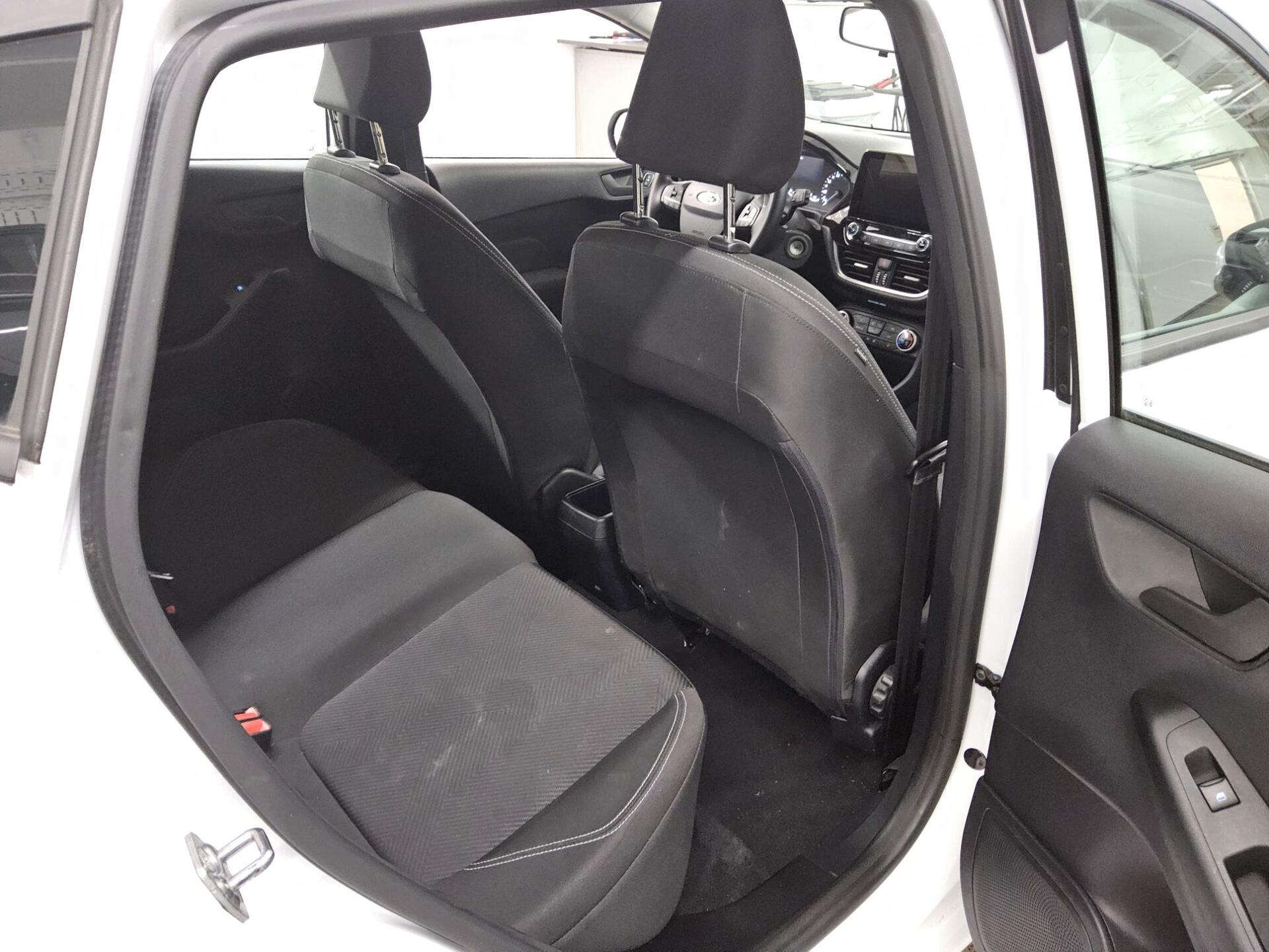 Ford Fiesta 1.1 Cool&Connect DAB LED Shz Parkass. 13