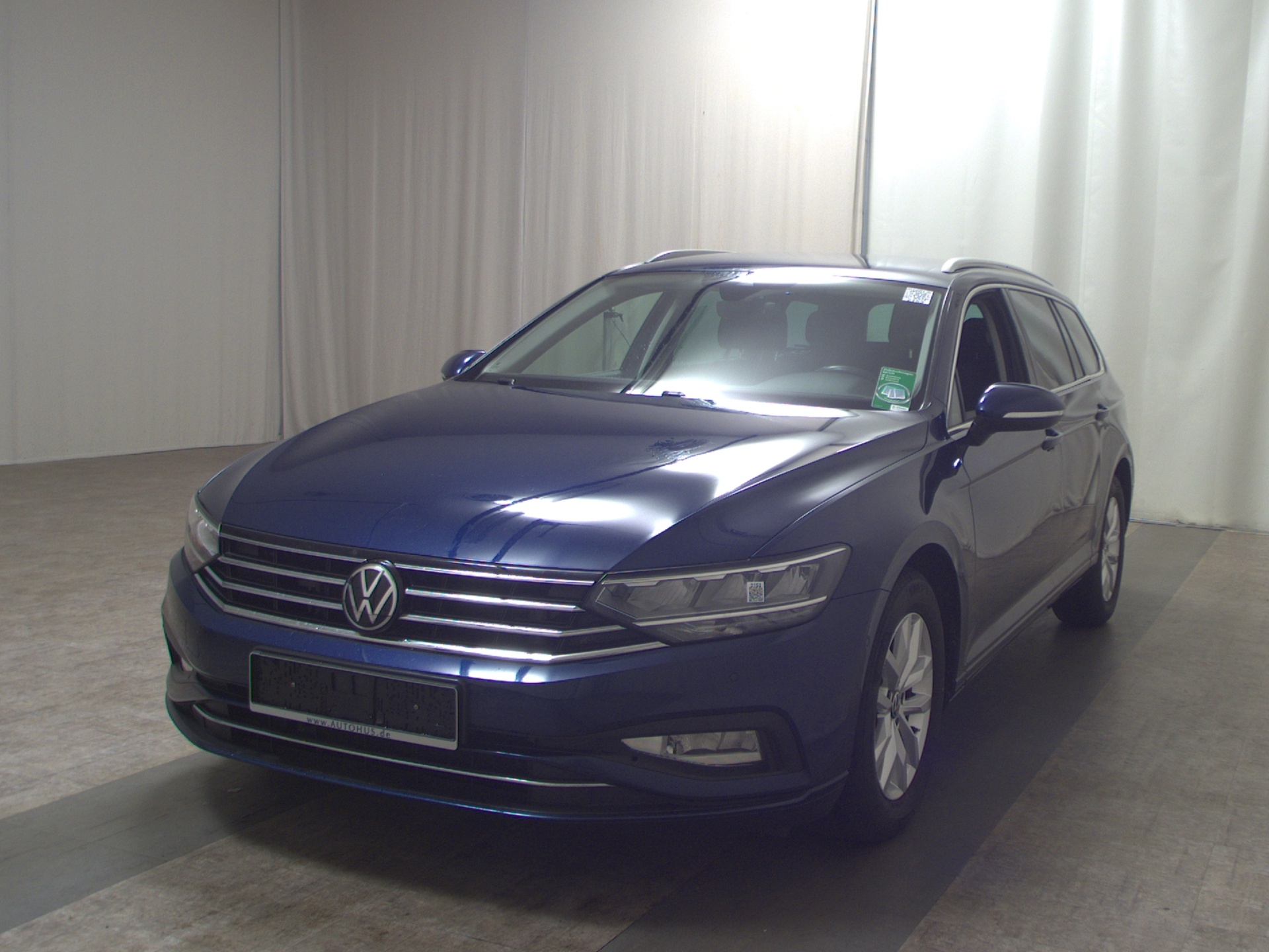 Volkswagen Passat Variant 2.0 TDI Business Navi LED RFK AHK 2