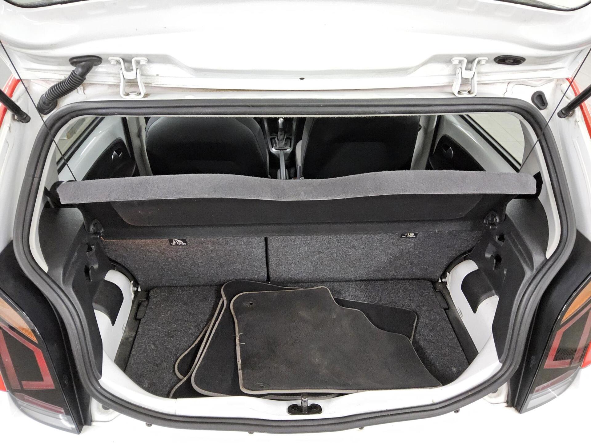 Volkswagen e-up! Rückfahrkamera PDC Shz DAB+ Tempomat 11