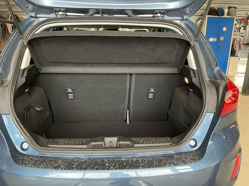 Ford Fiesta 1.0 EB Titanium SHZ LED SPURHALTE EL.SPIEGEL AMBIENTE 11