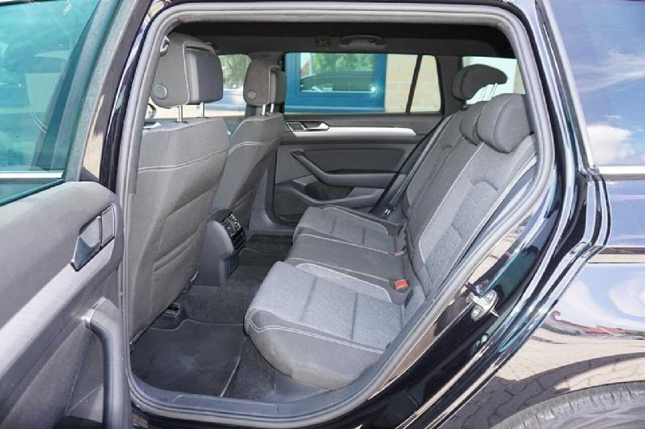 Volkswagen Passat Variant 2.0 TDI Business NAVI LED SHZ el.Heck RFK 11