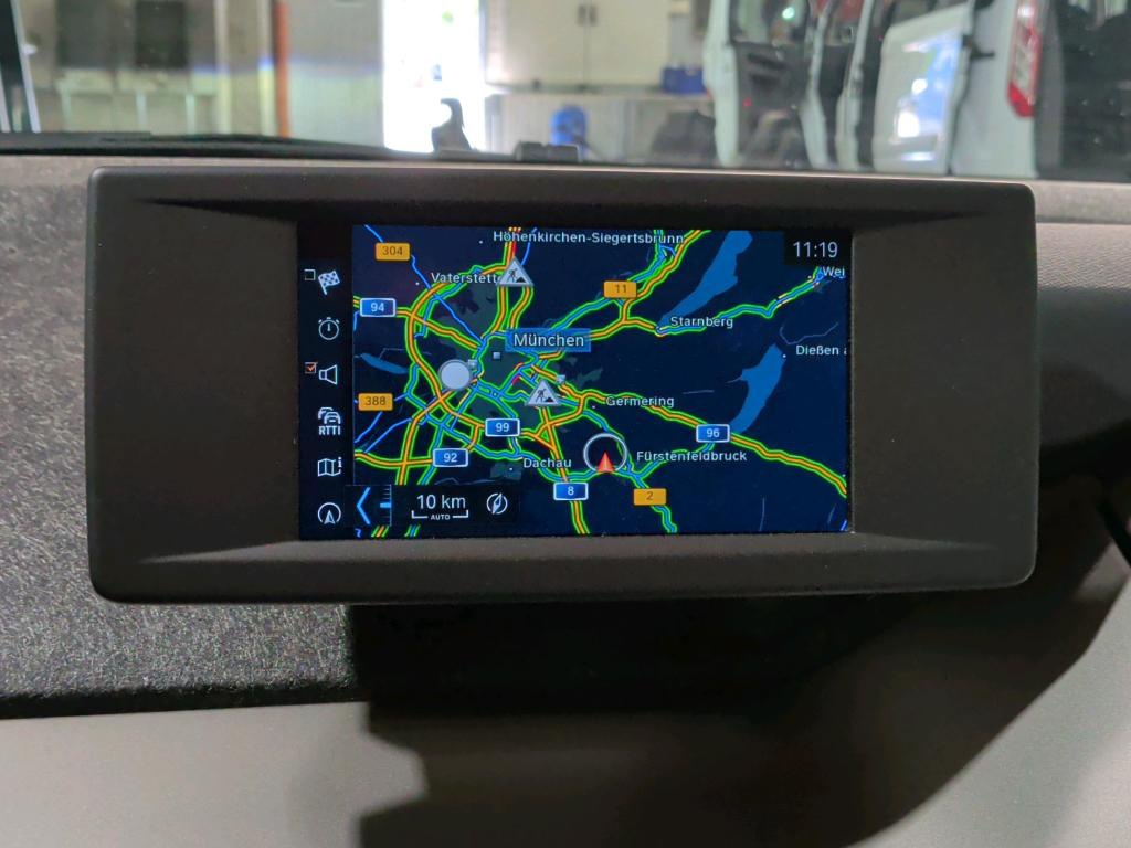 BMW i3 NAVI KLIMAAUT LED PDC MEMORY 9