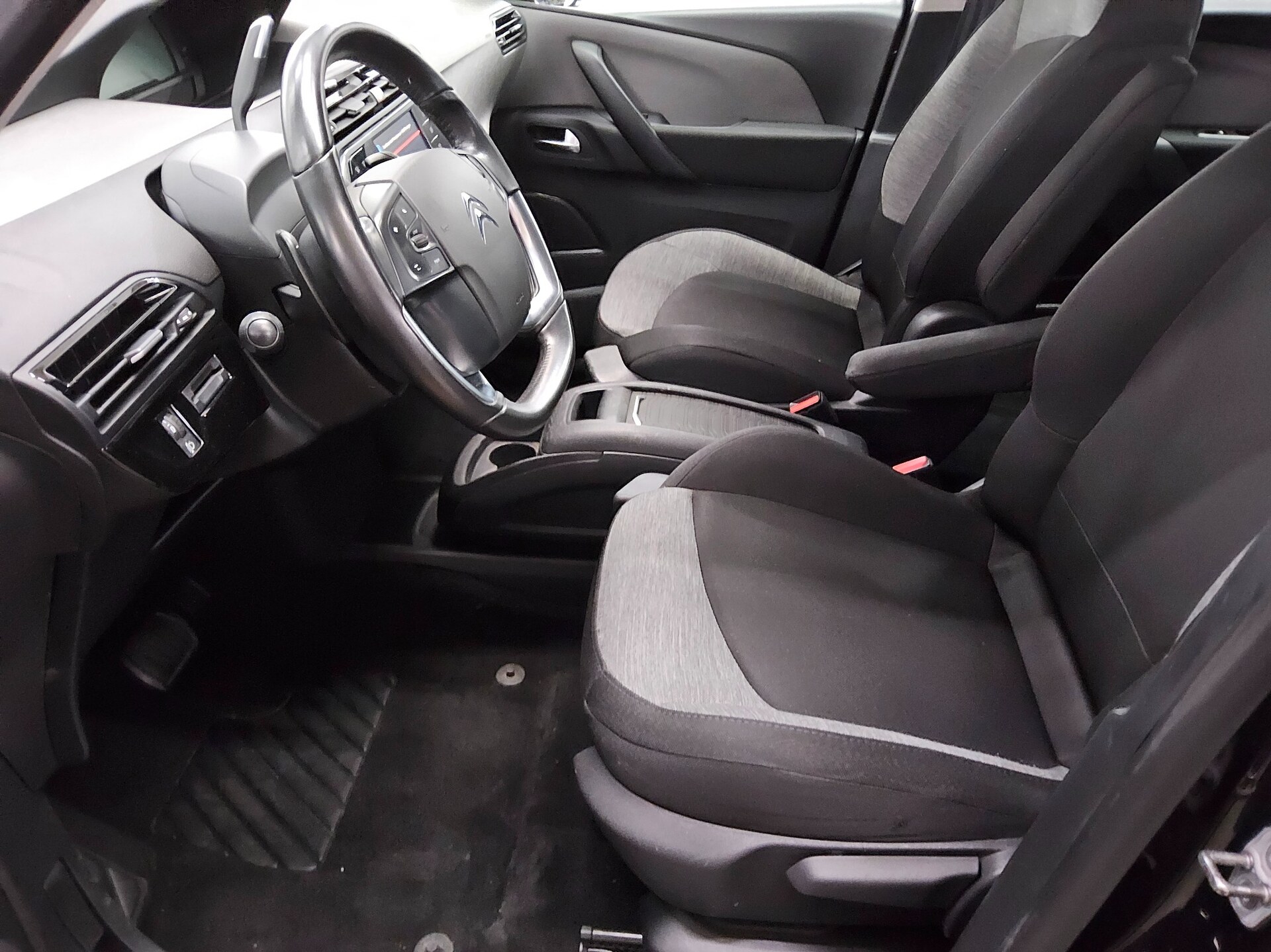 Citroën SpaceTourer 1.5 BlueHDi 7-Sitzer 9