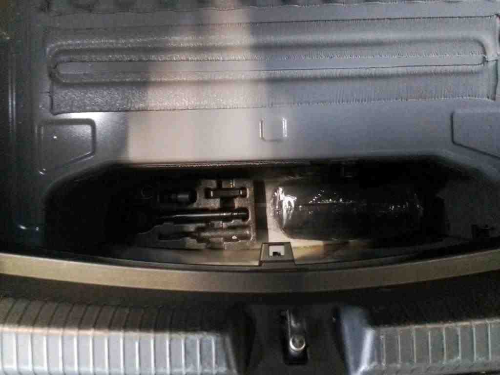 Cupra Born KLIMAAUT VIRTUAL PDC LED 11