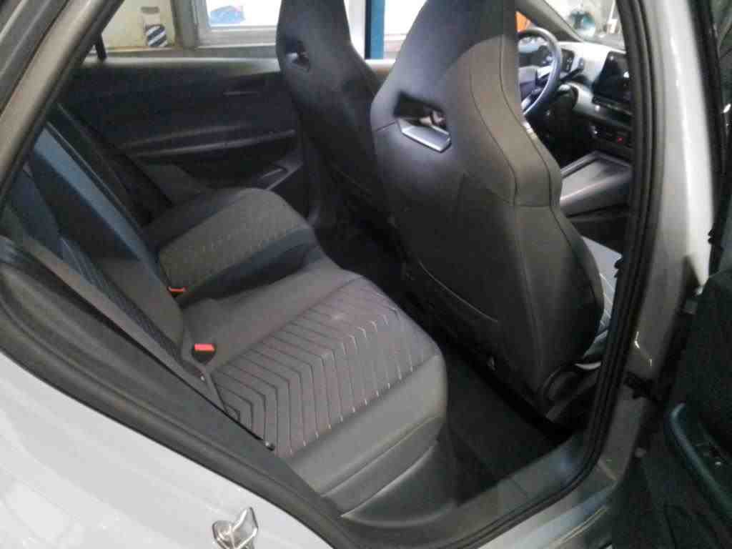 Cupra Born KLIMAAUT VIRTUAL PDC LED 7