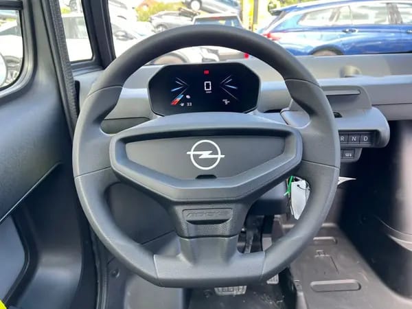 Opel Rocks-e LED PANO 8