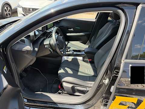 Peugeot 208 Allure T-LEDER NAVI KLIMAAUT LED SHZ 6
