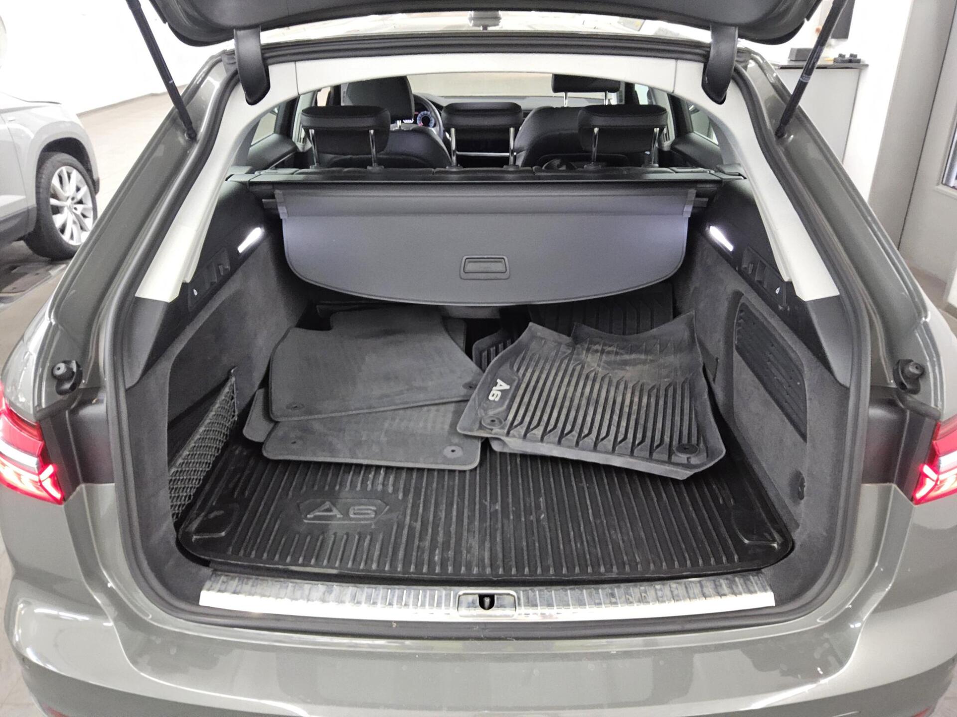 Audi A6 Avant 45 TDI Qu. sport Leder Navi Matrix Virtual HuD 12