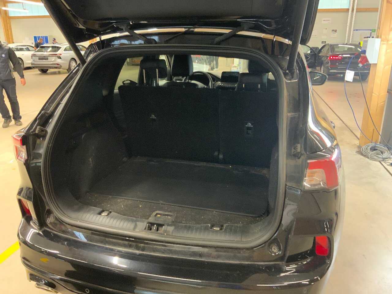 Ford Kuga 2.0 EB ST-Line X NAVI LED SHZ HUD el.Heck 9
