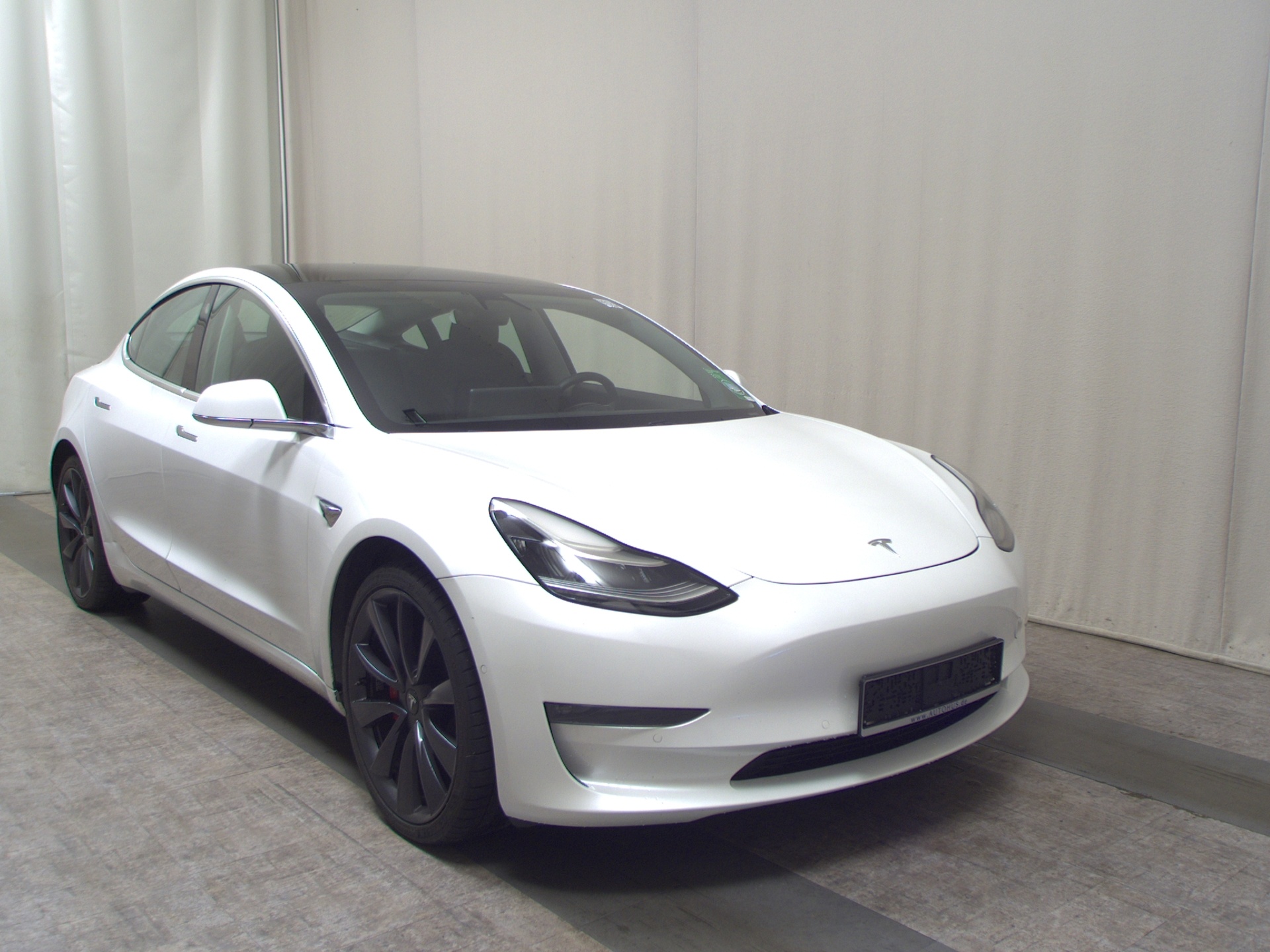 Tesla Model 3 Performance Dual AWD Leder Navi LED RFK 3