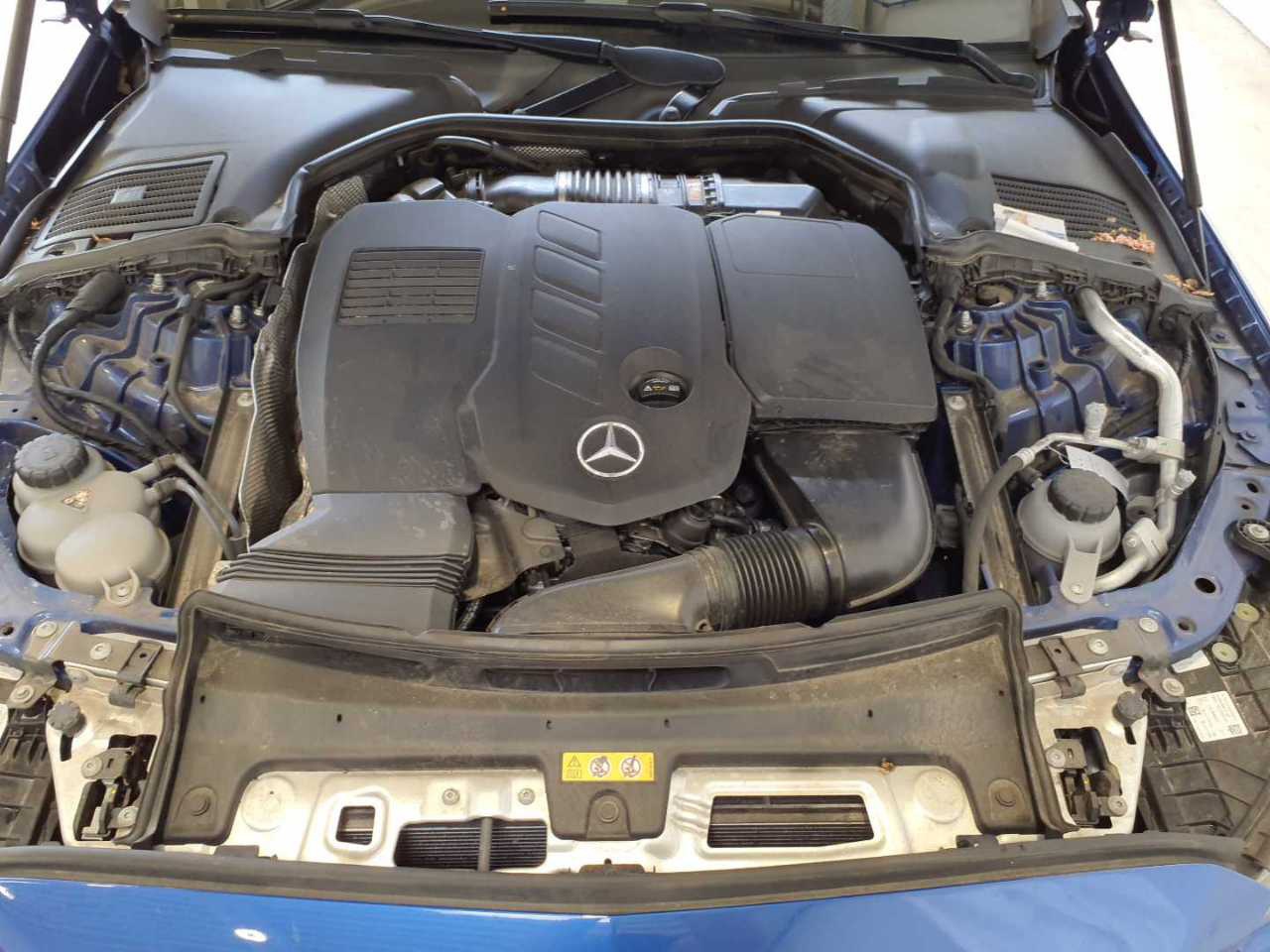 Mercedes-Benz C 300 T d Avantgarde NAVI LED SHZ PDC 10