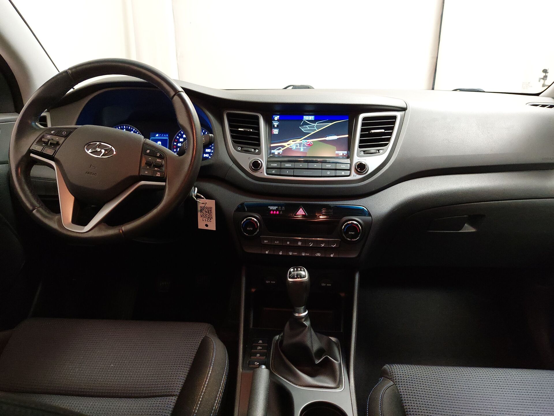 Hyundai Tucson 1.6 Trend Navi Tempomat PDC 12