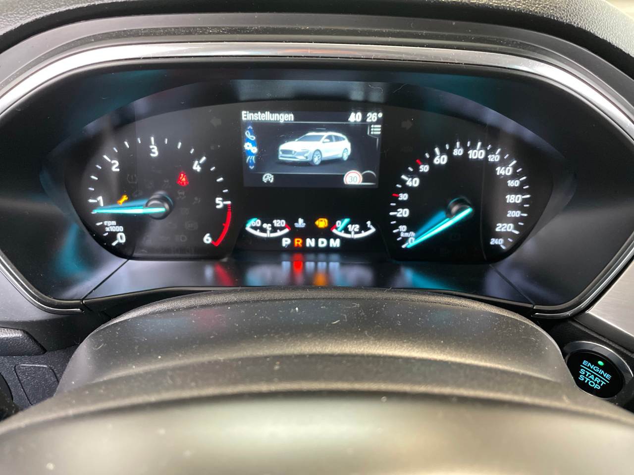 Ford Focus Turnier 2.0 EB Titanium X NAVI LED SHZ Technologie2 AHK 9