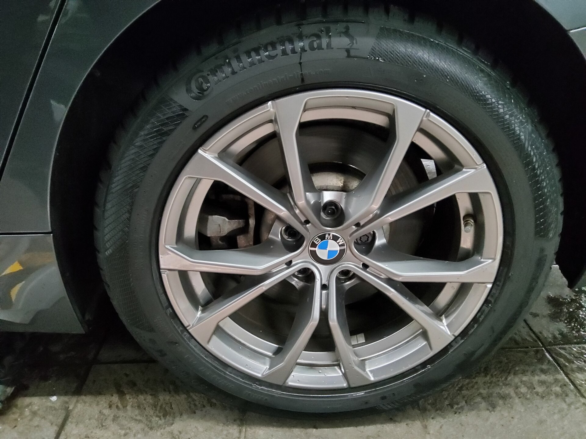 BMW 330e Touring Sport-Line 11