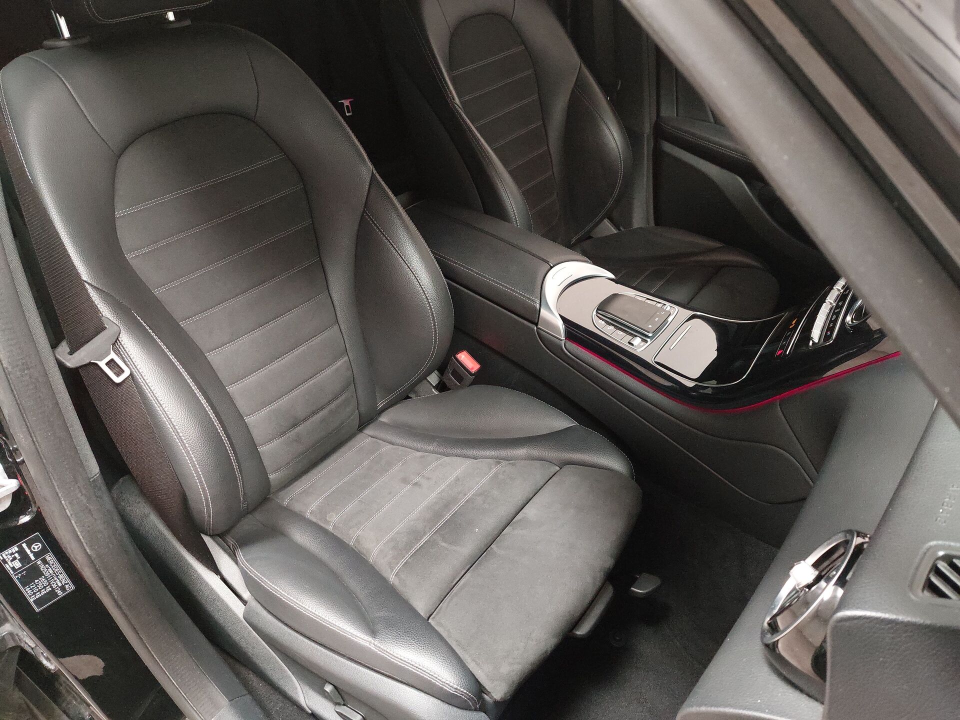 Mercedes-Benz 300 de 4M AMG-Line AMG-LINE NAVI SPORTSITZE LED RADIO 15