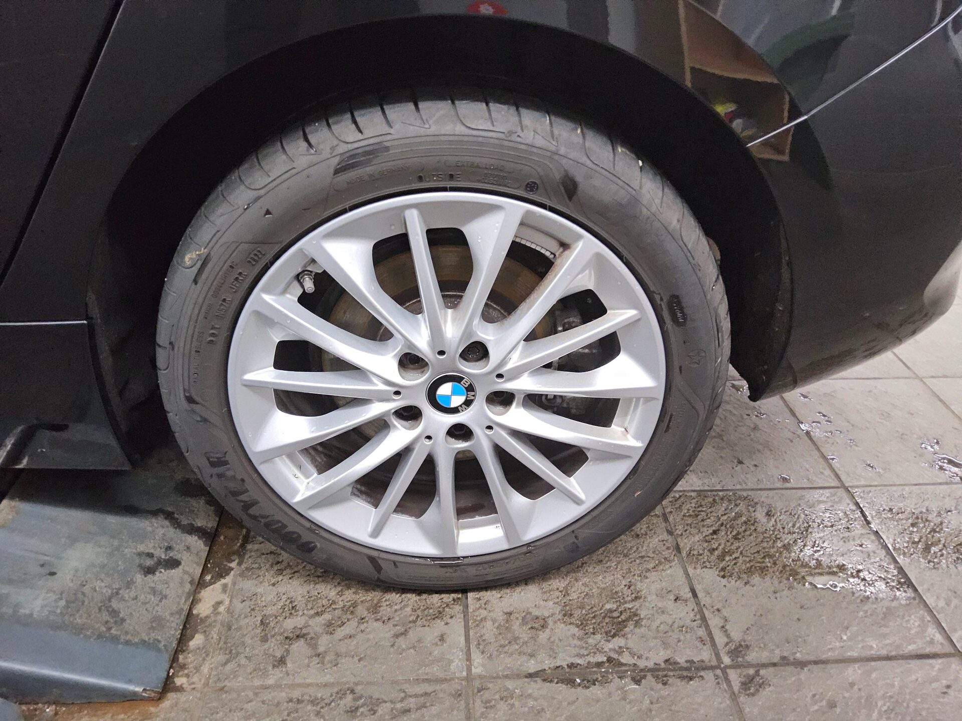 BMW 120dA Advantage Navi LED LC-Pro PDC SHZ 9