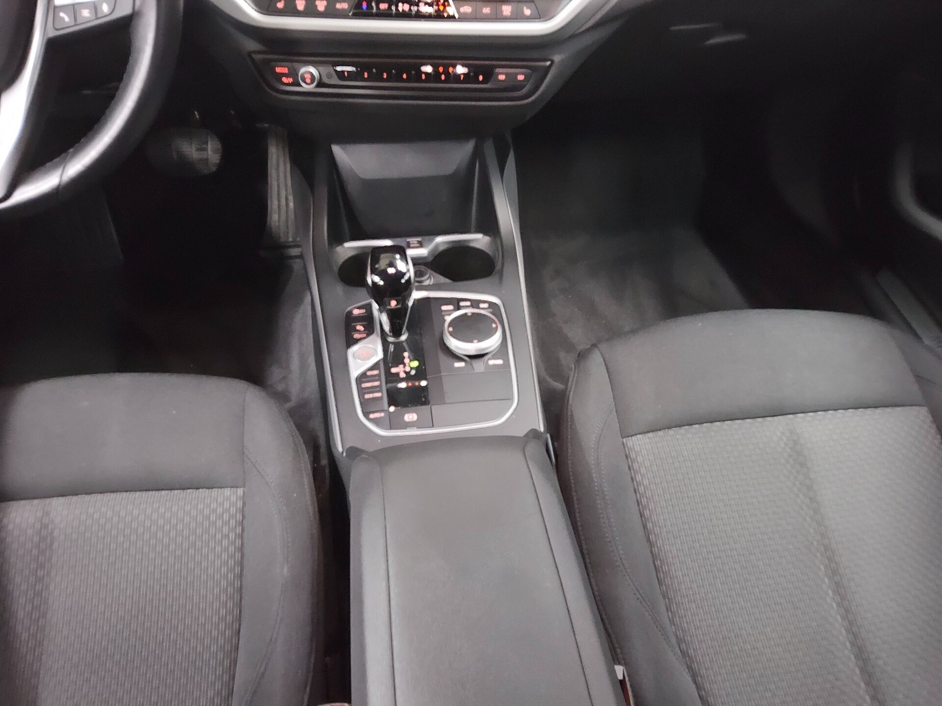 BMW 120dA Advantage Navi LED LC-Pro PDC SHZ 6