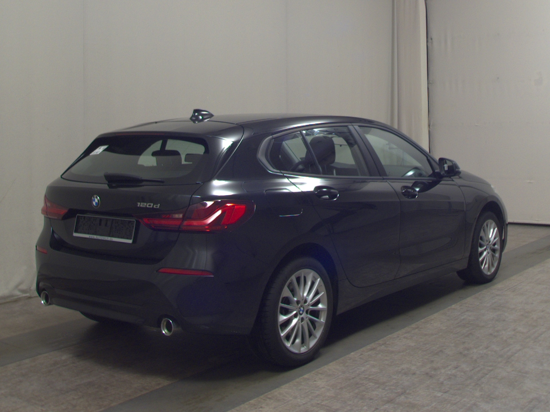 BMW 120dA Advantage Navi LED LC-Pro PDC SHZ 4