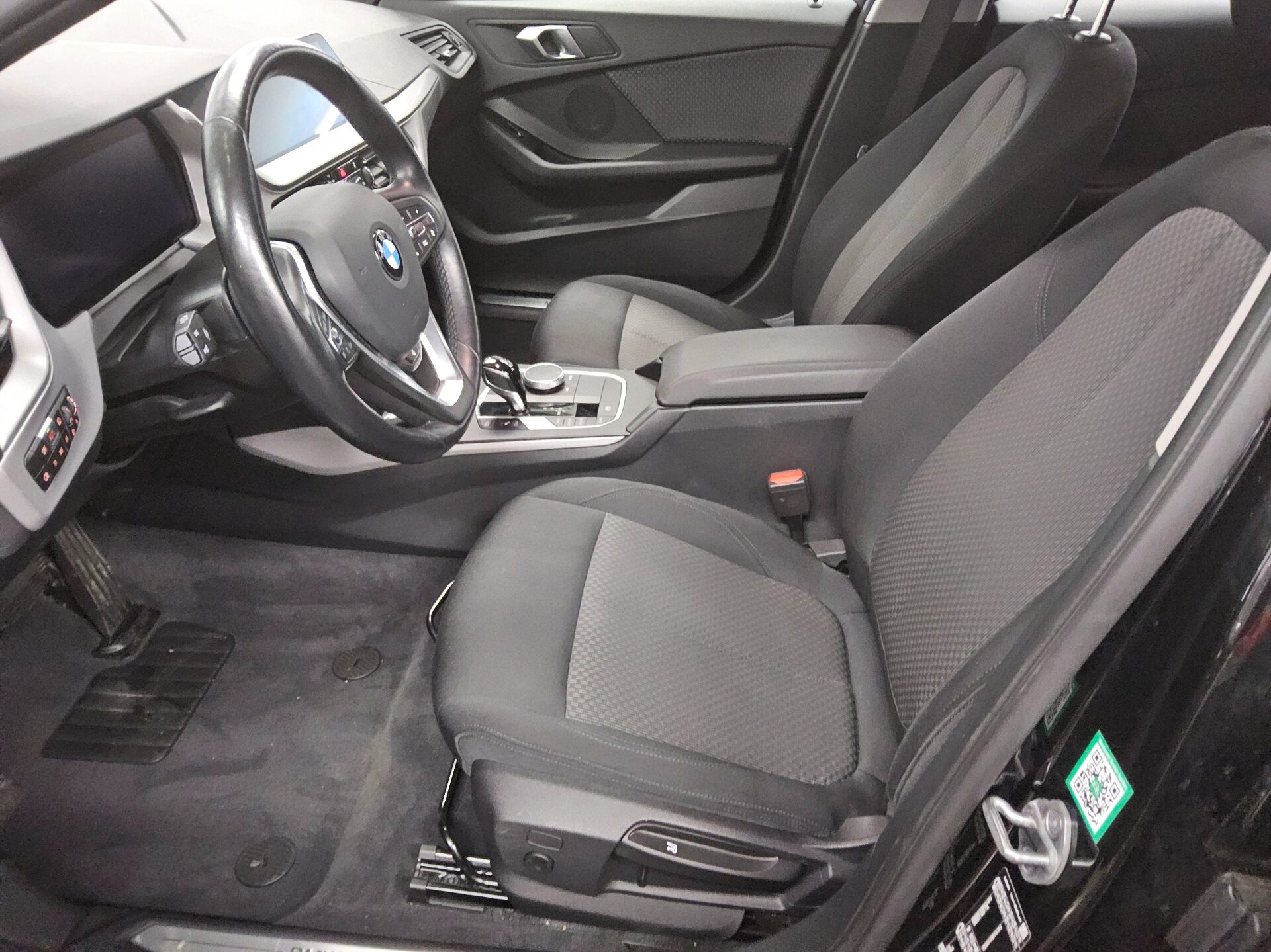 BMW 120dA Advantage Navi LED LC-Pro PDC SHZ 11