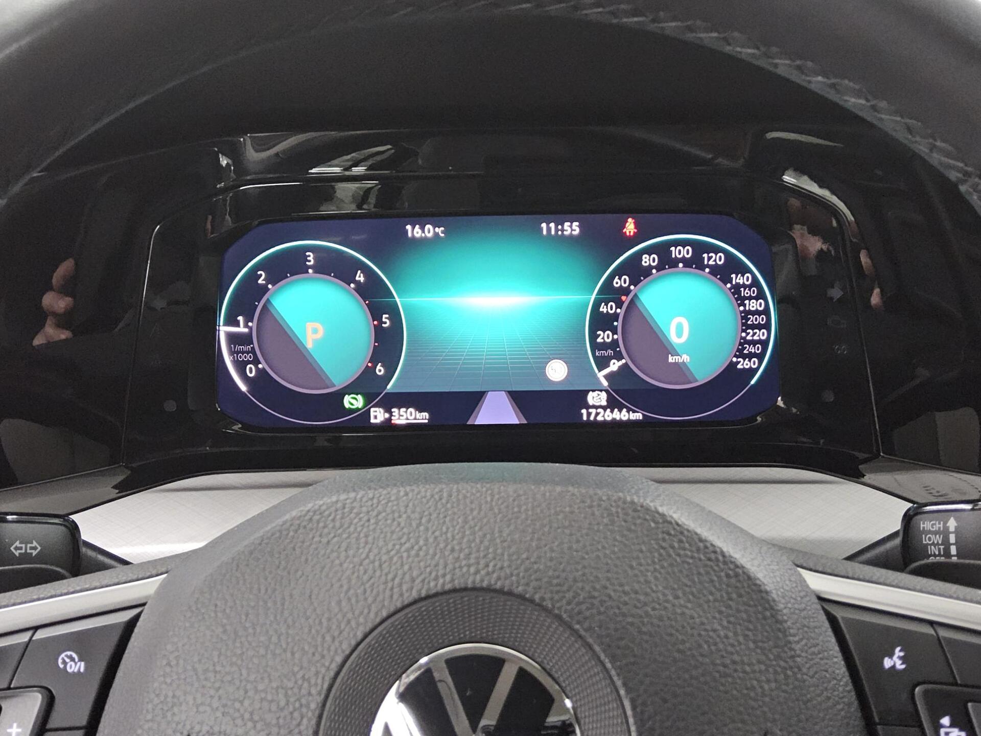 Volkswagen Golf-8 Var. 2.0 TDI Life Navi LED AID ACC AHK 8