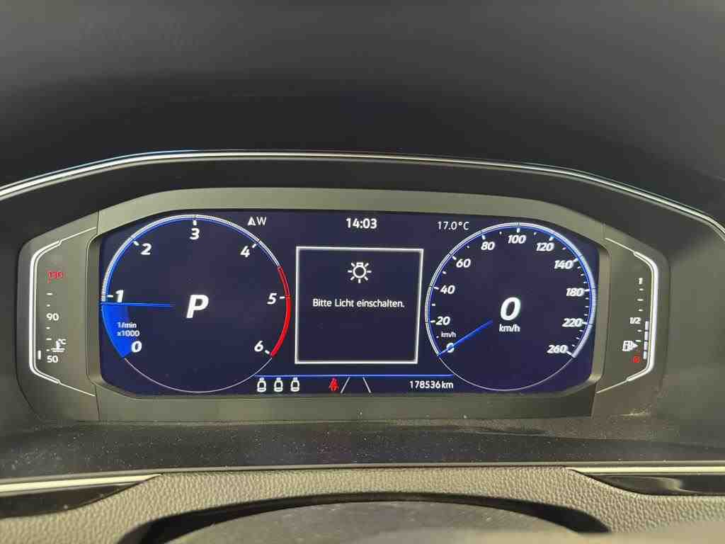 Volkswagen Passat Variant 2.0 TDI Business Navi LED AID 7