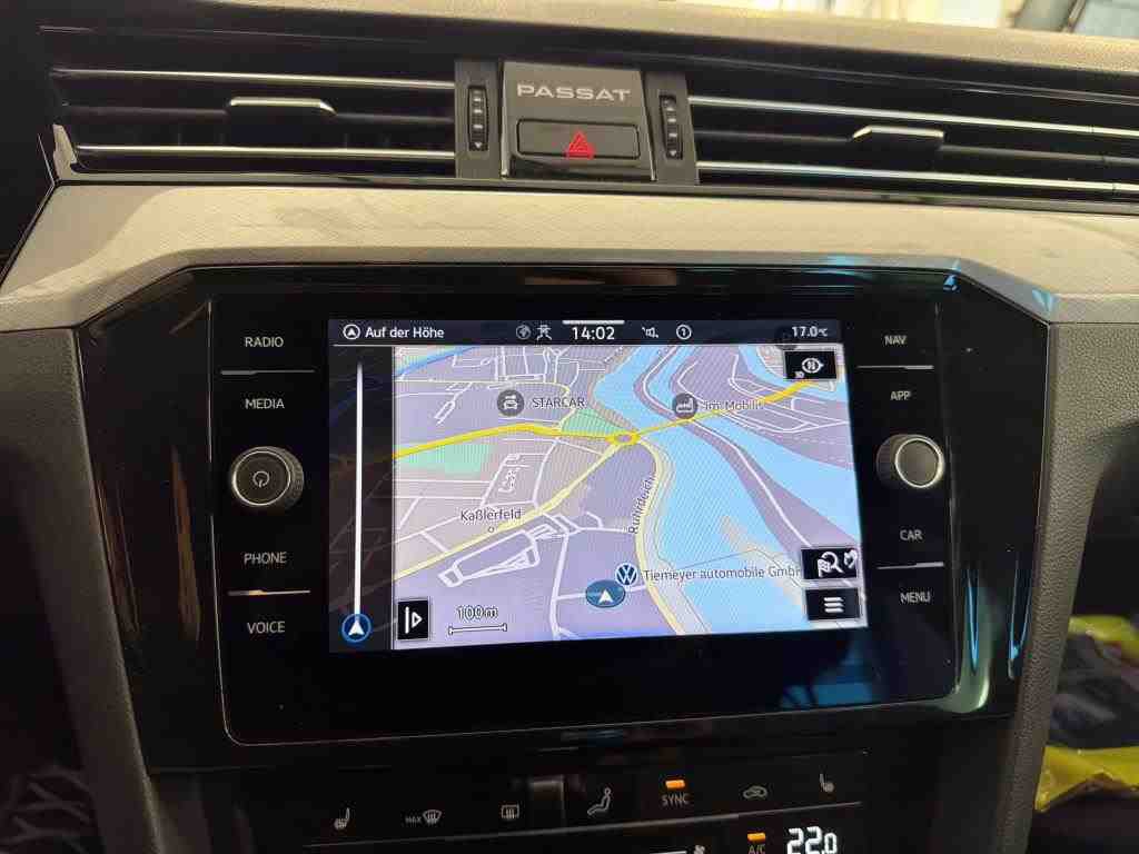 Volkswagen Passat Variant 2.0 TDI Business Navi LED AID 8