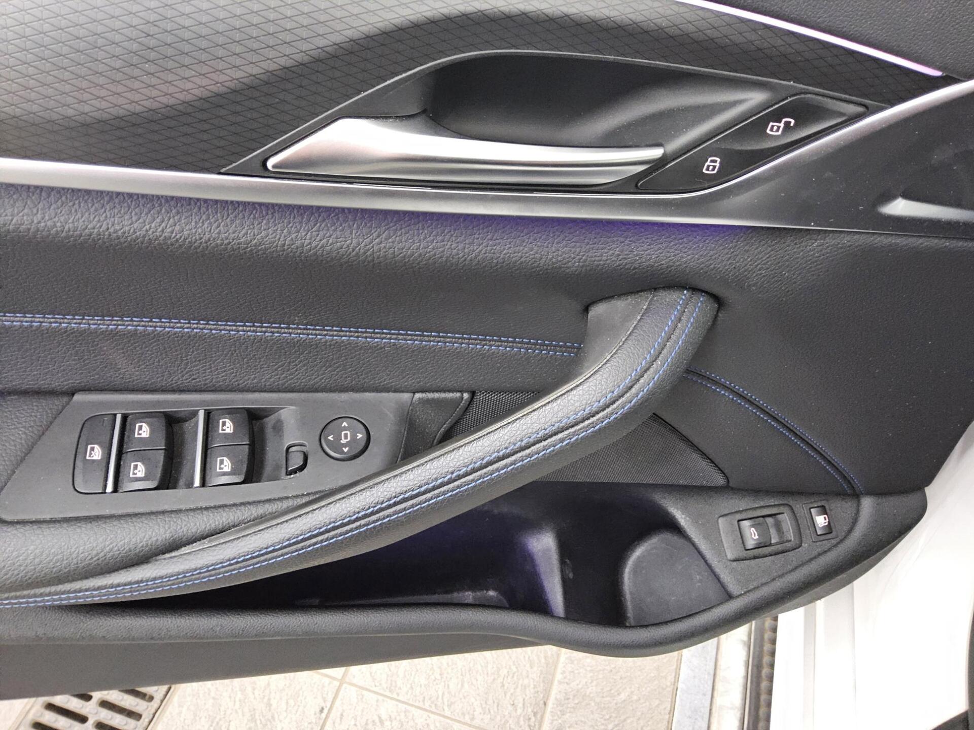 BMW 530e Touring xDr M-Sport Navi LED LC-Pro AHK 10