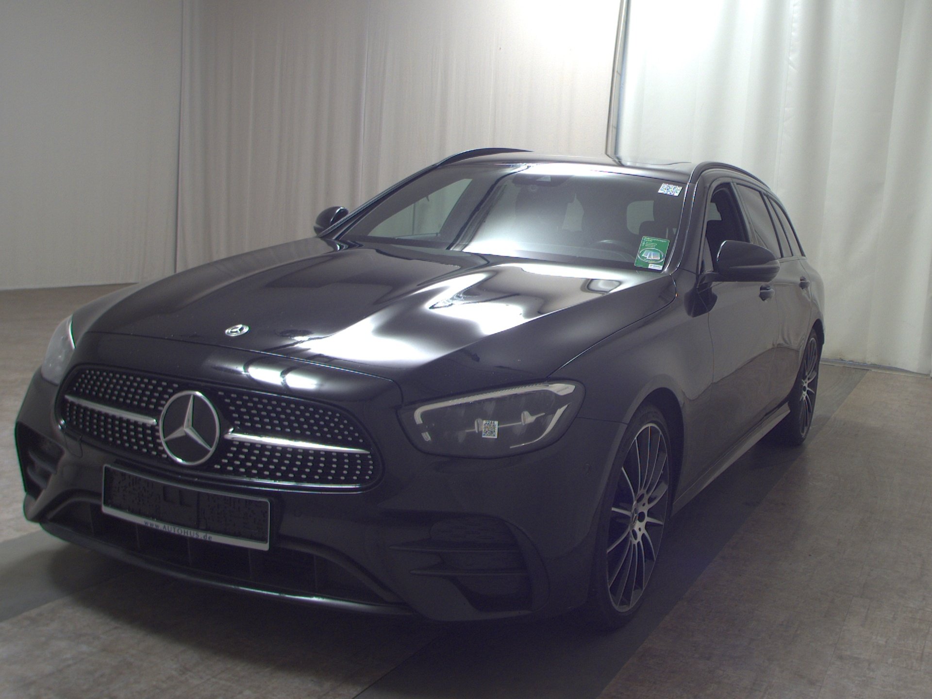 Mercedes-Benz E 400 T d 4M AMG-Line Night Navi GSD LED AHK RfK 2