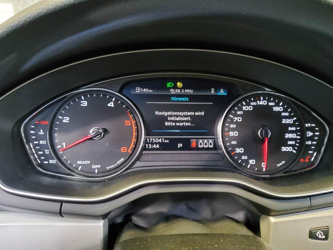 Audi A4 Avant 2.0 TDI NAVI KLIMAAUT LED SPORTSITZE SHZ 4