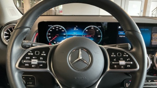Mercedes-Benz EQB 300 4M Progressive NAVI KLIMAAUT LED PDC KAMERA 8
