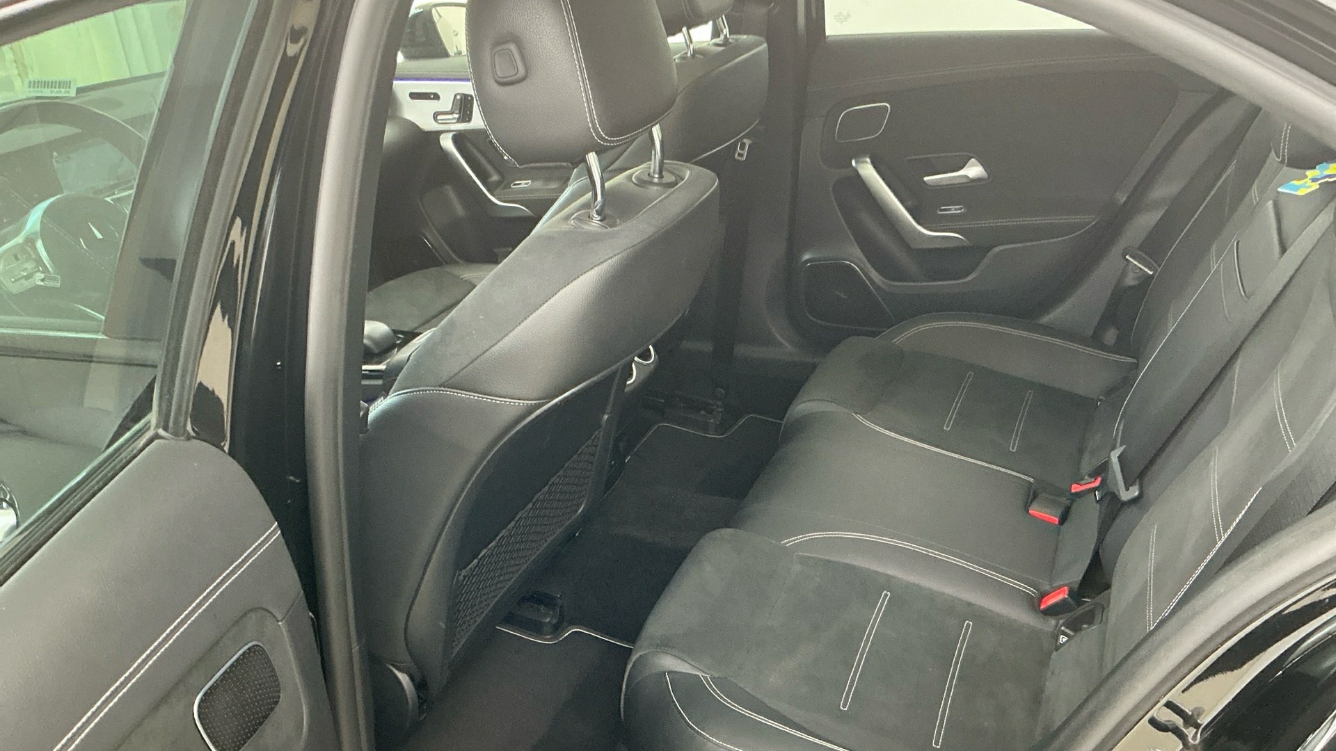 Mercedes-Benz A 250 e AMG-Line T-Leder Navi MB-LED Pano 7