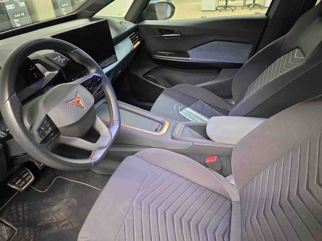Cupra Born LED RFK SHZ 6