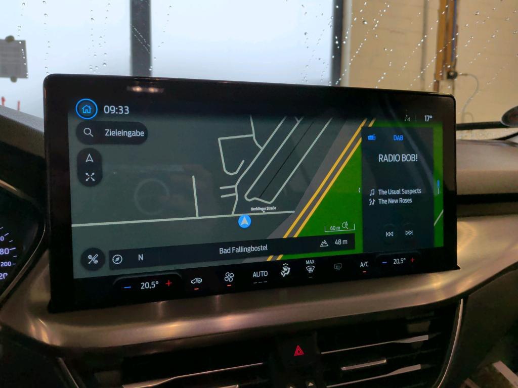 Ford Focus Turnier 1.5 EB Titanium Navi LED PDC SHZ 8