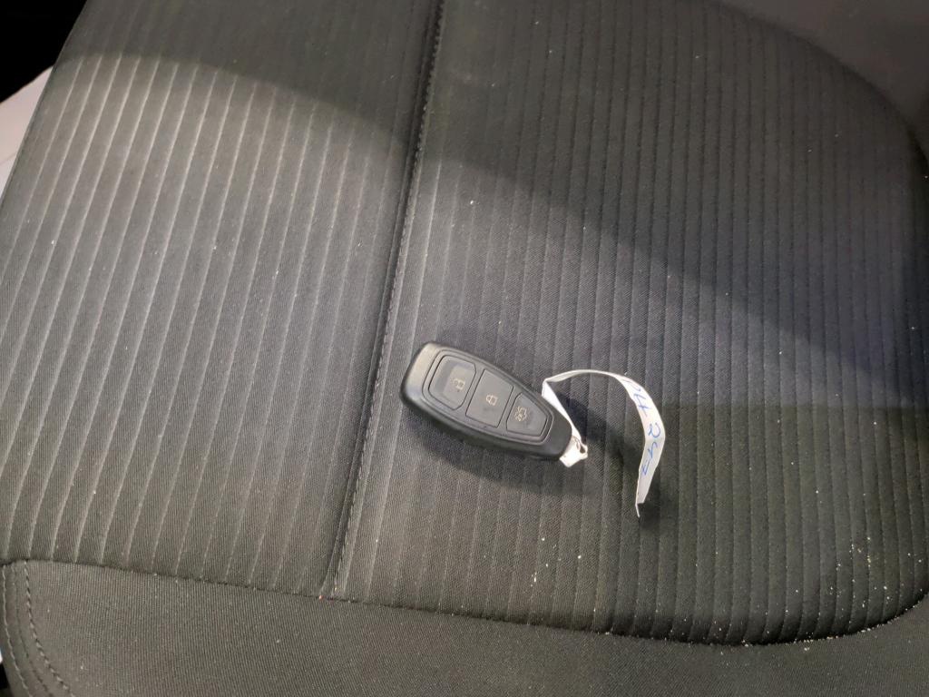 Ford Focus Turnier 1.5 EB Titanium Navi LED PDC SHZ 10