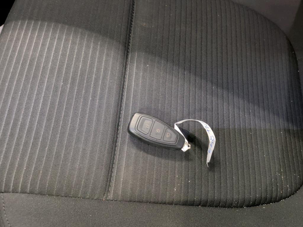 Ford Focus Turnier 1.5 EB Titanium Navi LED PDC SHZ 9