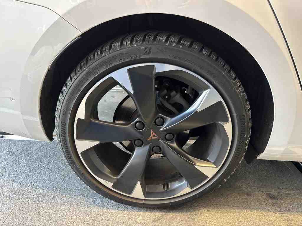 Cupra Leon Sportstourer 2.0 TDI NAVI LED VIRTUAL RFK 12